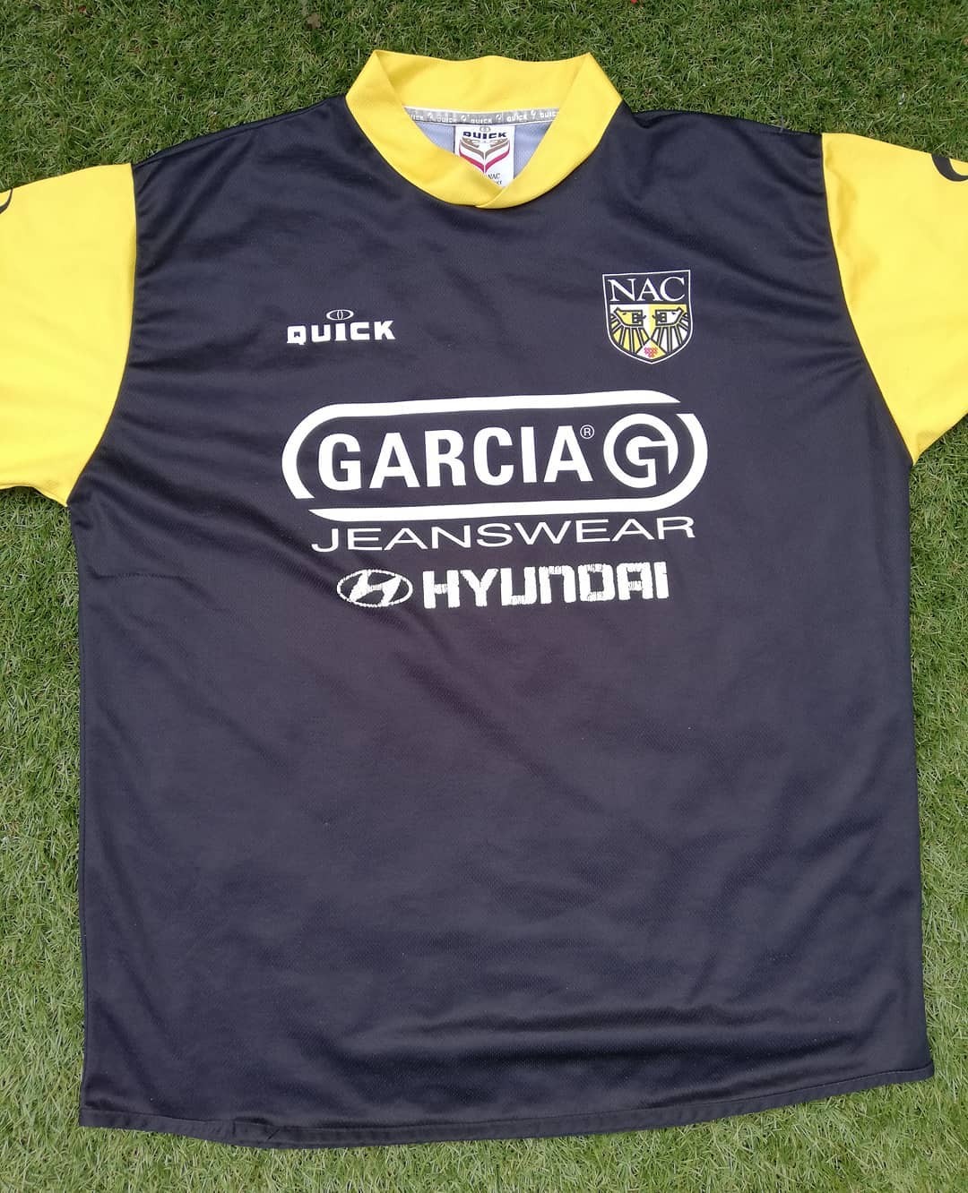 NAC Breda 3e shirt 2003-2004 - 1