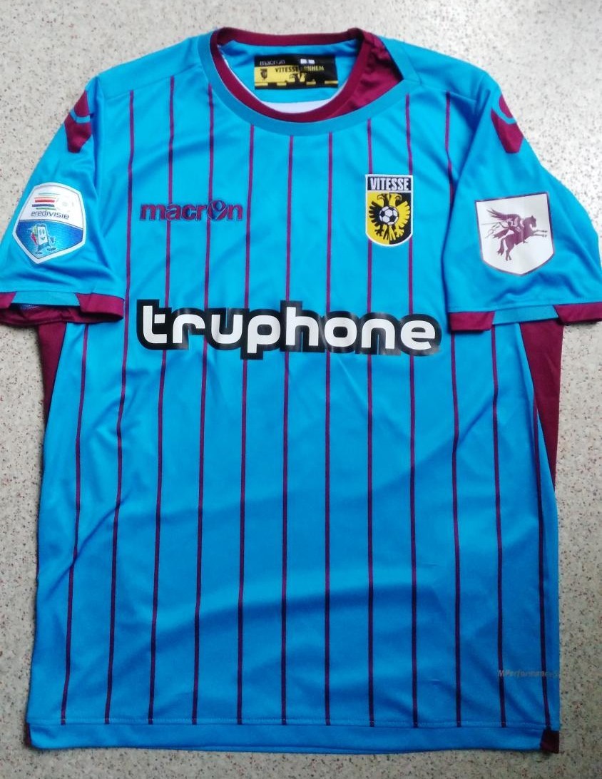 Vitesse 3e shirt 2015-2016 - 1