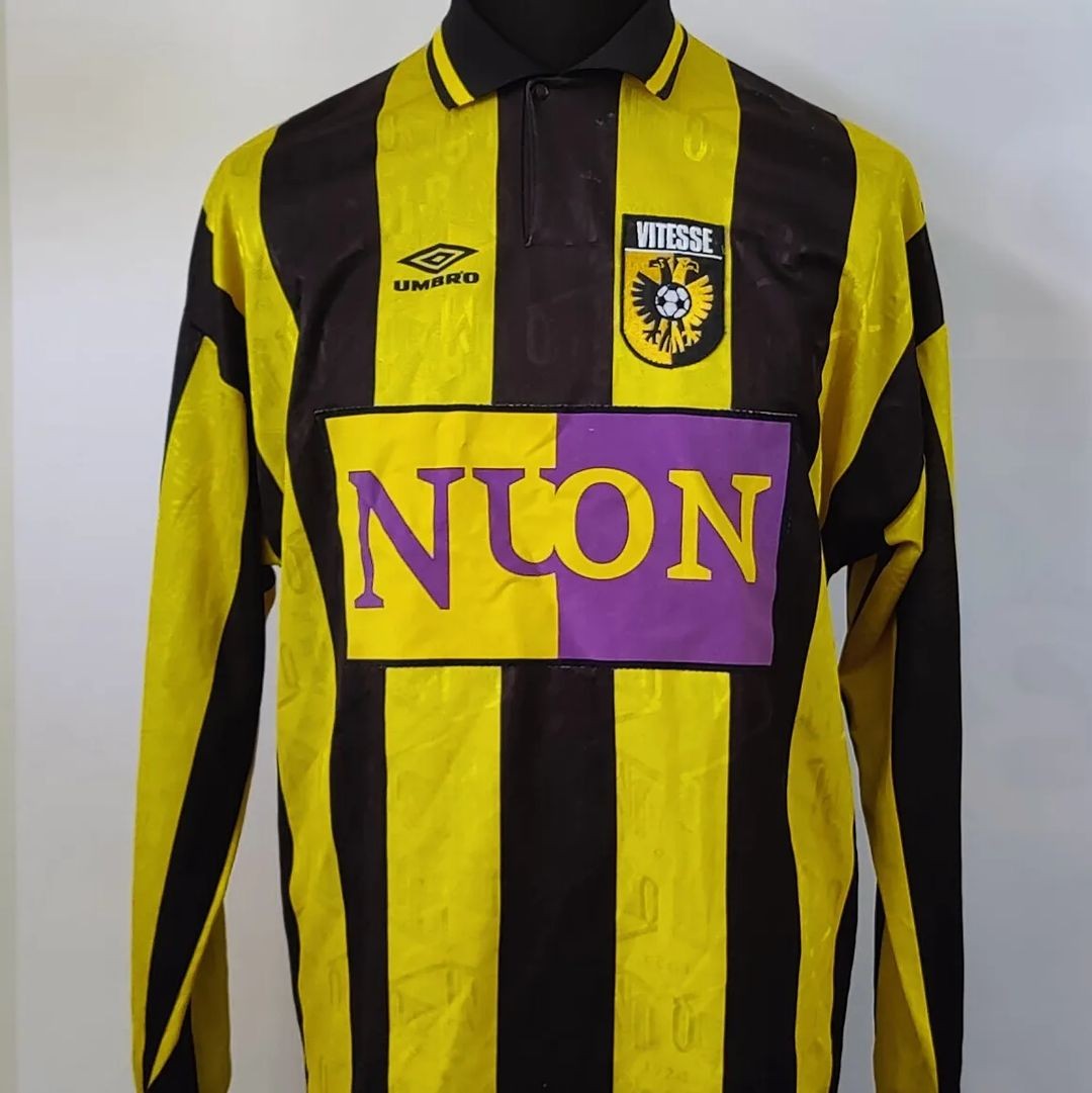 Vitesse thuisshirt 1994-1995 - 1