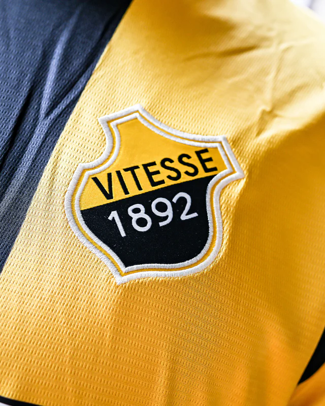 Vitesse thuisshirt 2024-2025 - 2