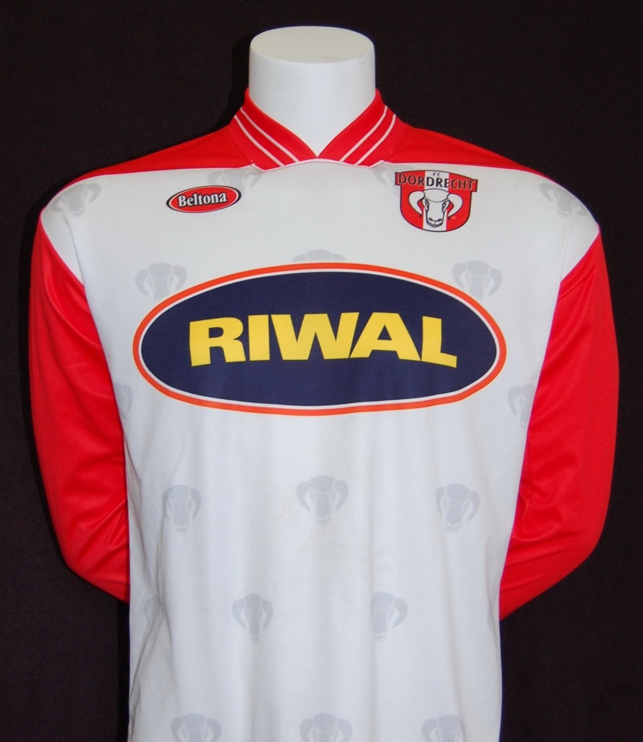 FC Dordrecht thuisshirt 2010-2011 - 1