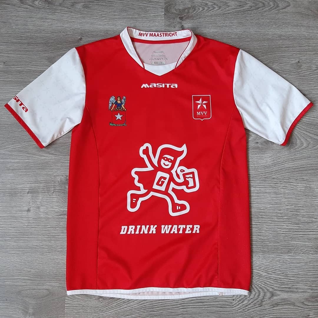 MVV Maastricht thuisshirt 2016-2017 - 1